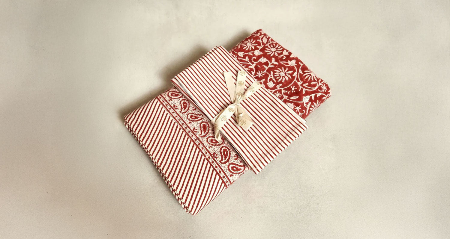 Tablecloths, Napkins and Holders banner collection