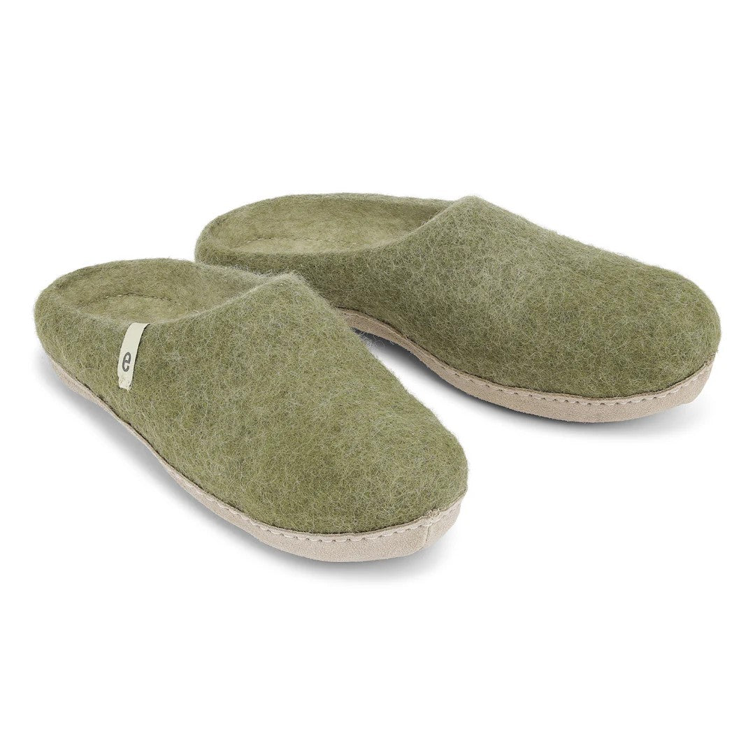 Slippers in Moss Green - 3 sizes