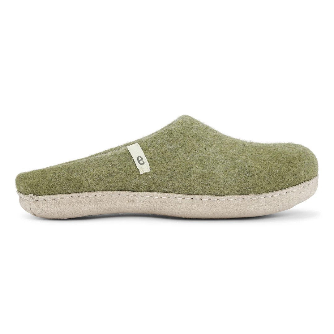 Slippers in Moss Green - 3 sizes