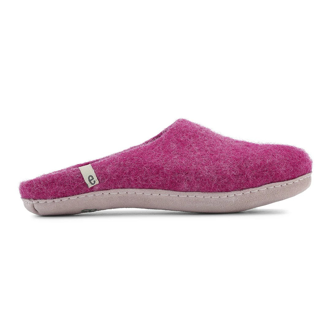 Slippers in Cerise - 3 sizes