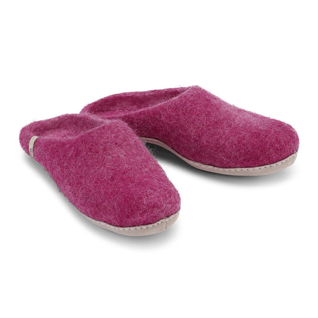 Slippers in Cerise - 3 sizes