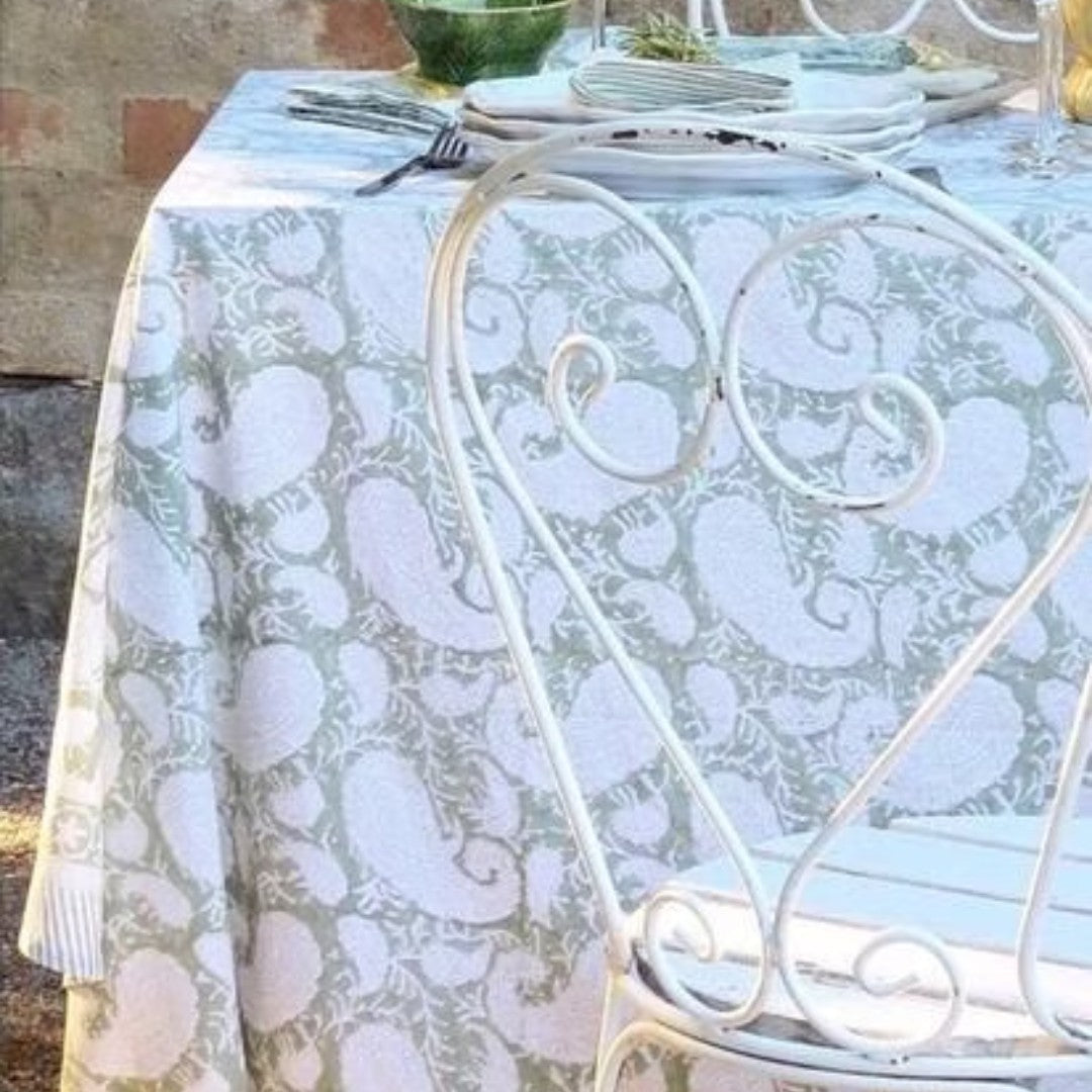 Large Paisley Pattern Tablecloth in Rose