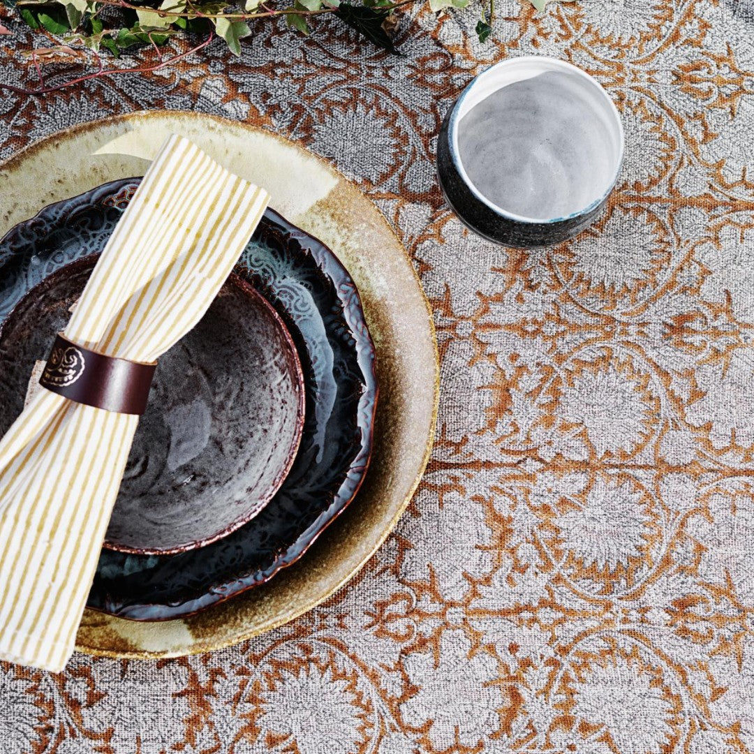 Set of 4 Napkins with Stripe Pattern in Rose