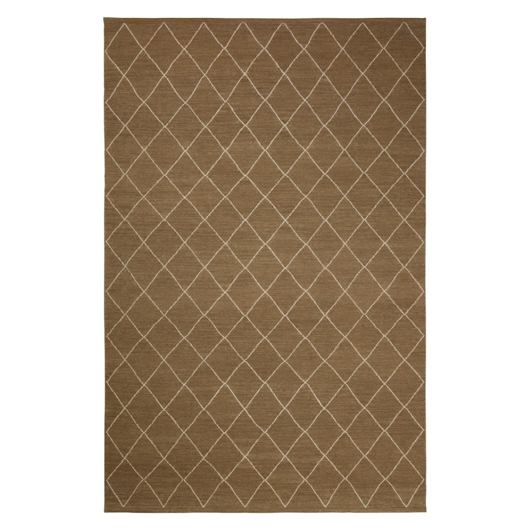Diamond Rug in Mocha & Off White