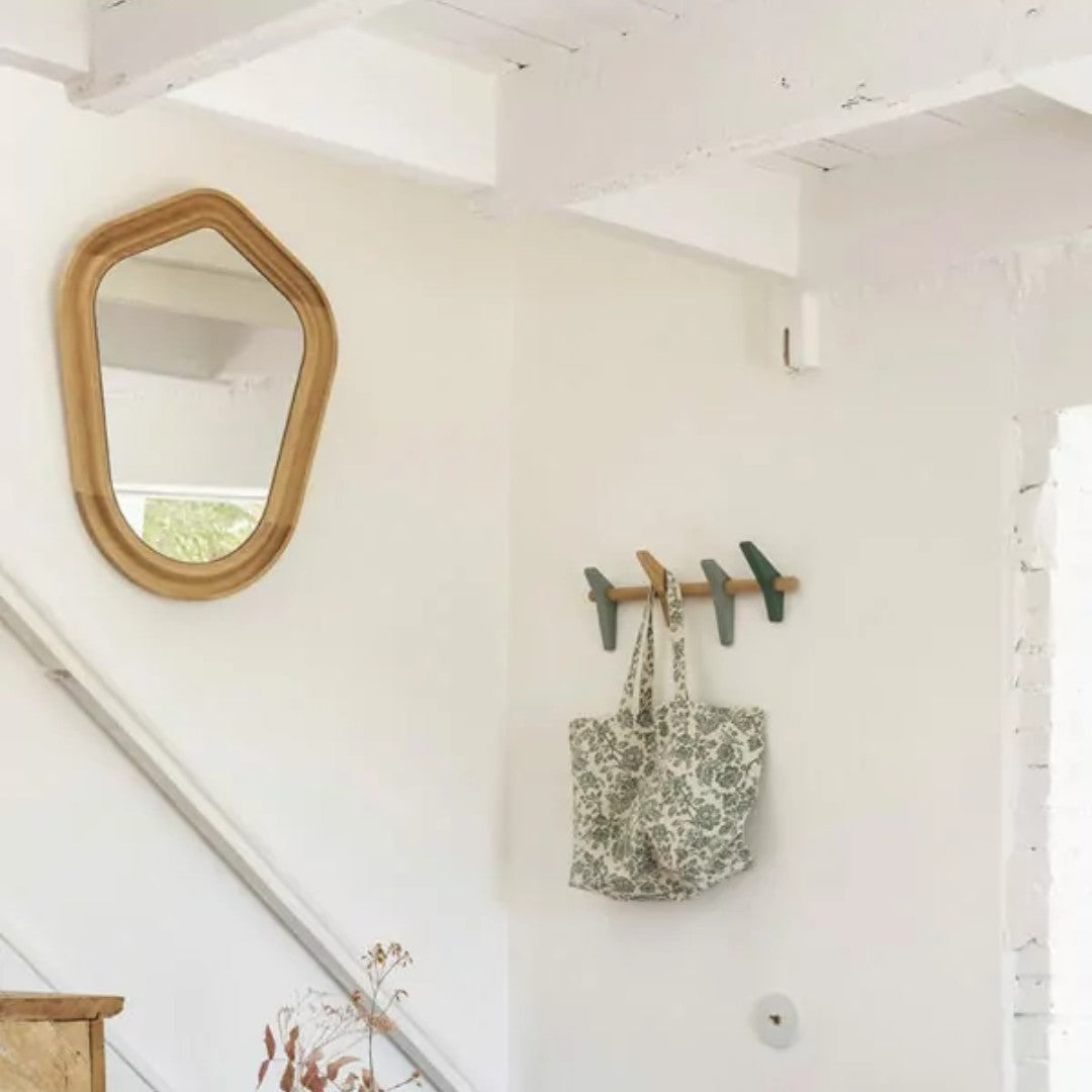 Selesat Swallow Coat Hook in Two Sizes