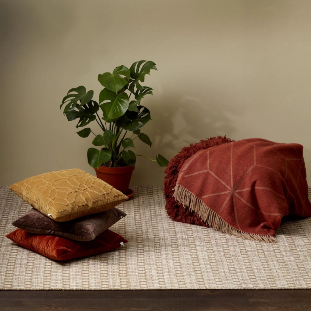 Mahi Rug Beige & White in 2 sizes