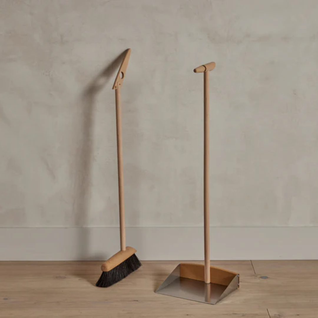 Free Standing Dustpan & Brush Set