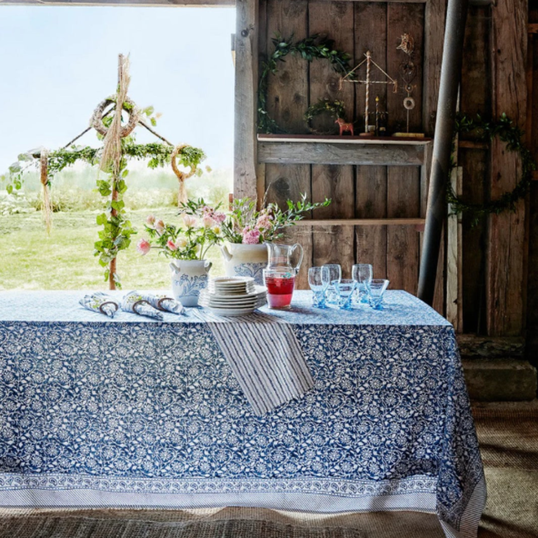 Margerita Tablecloth 170 x 270cm in 2 colours