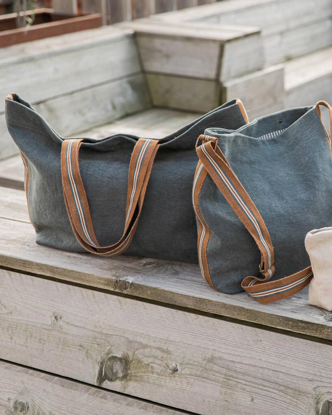 River Linen Shoulder Bag