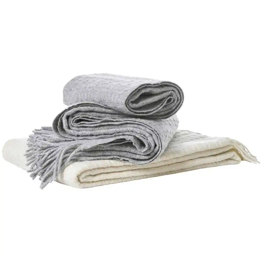 Twist Throw - 2 colours