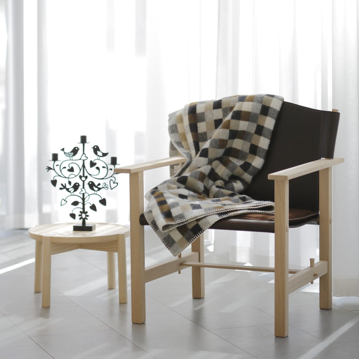 modern ironwork candlestick design for yrou home housewarming gifts