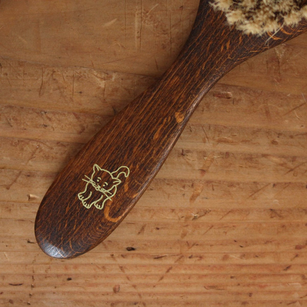pet gifts from the blue door cat brushes