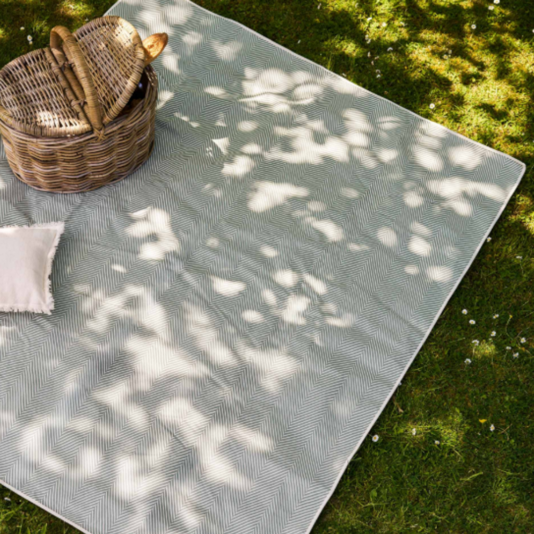 Roemary Herringbone Picnic Blanket