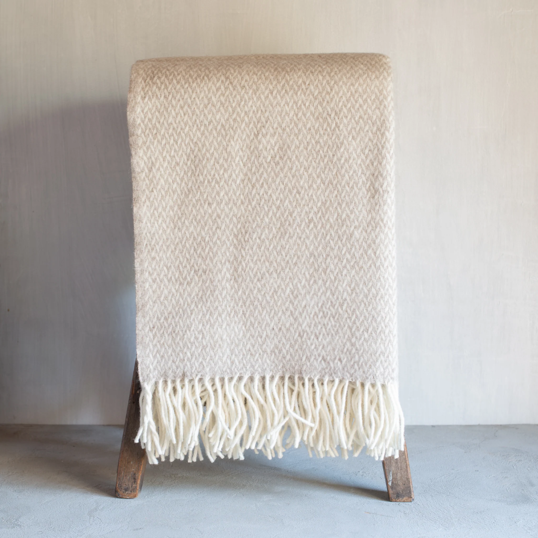 Pulse Throw - 4 colours