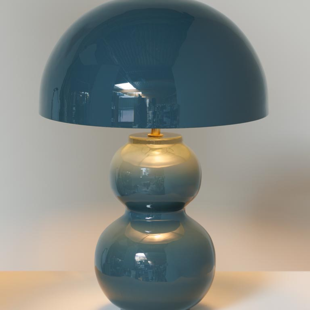 Lacquered Bulb Table Lamp in 2 Colours