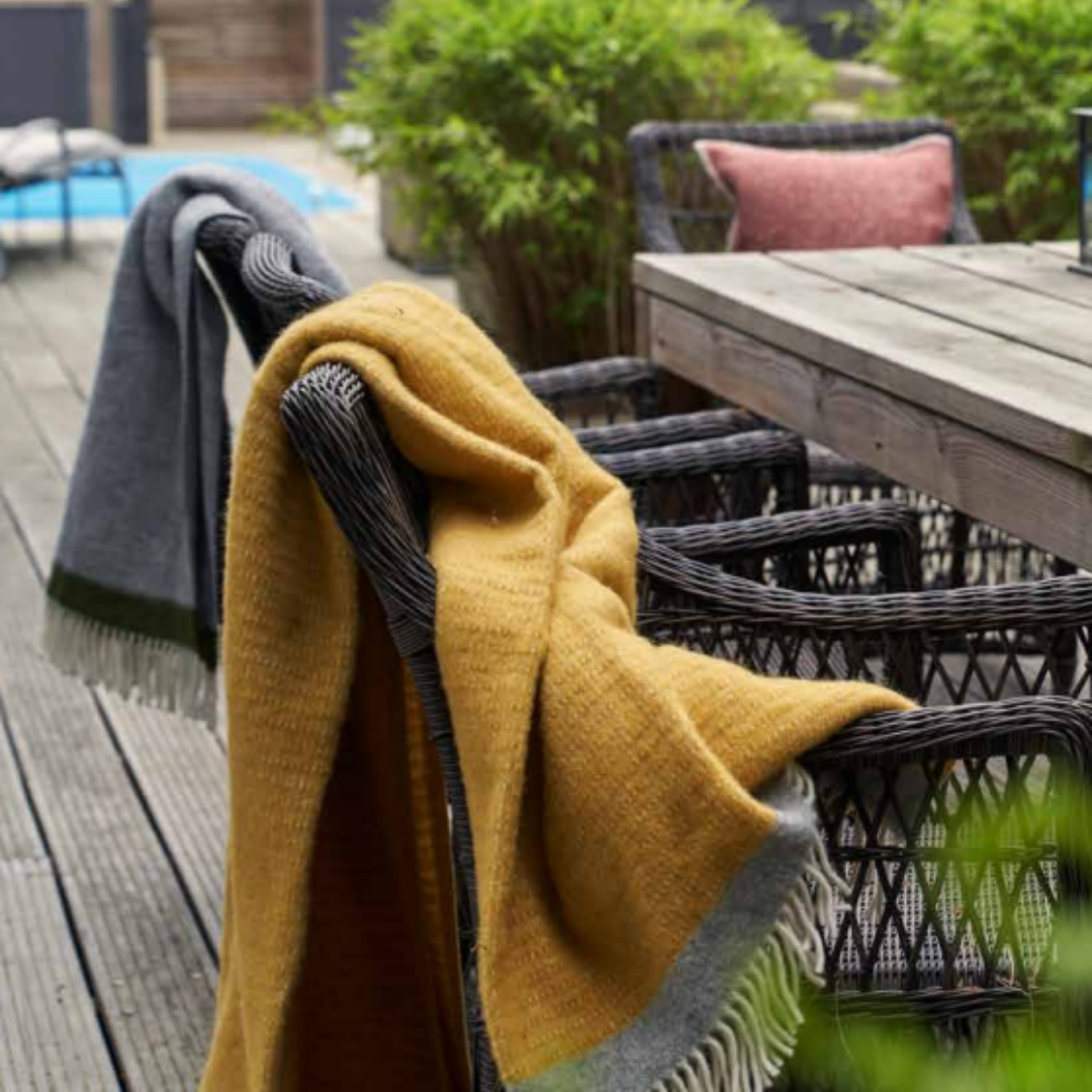 Harald Throw - 6 colour