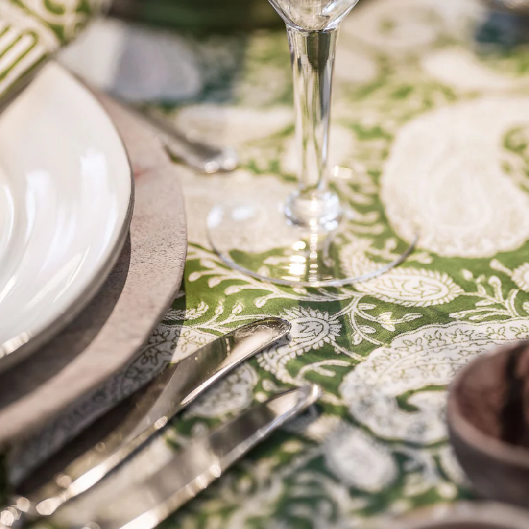 Forest Green Big Paisley Tablecloth in 2 Sizes