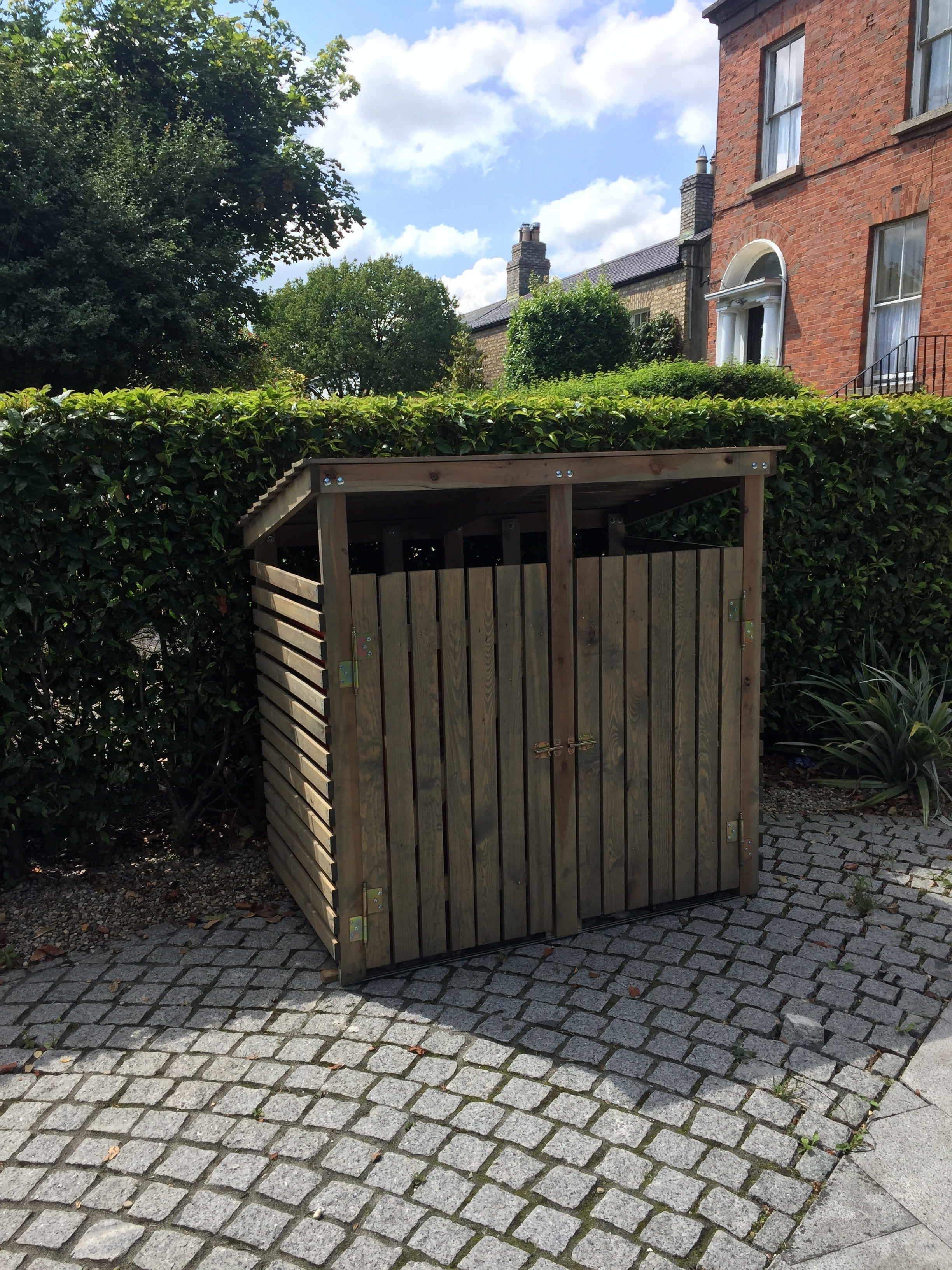 Double Wheelie Bin House