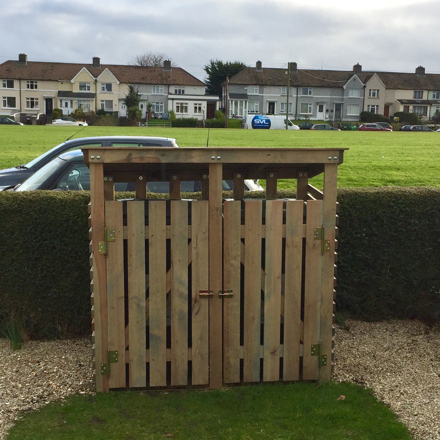 wheelie bin covers for two bins from the blue door