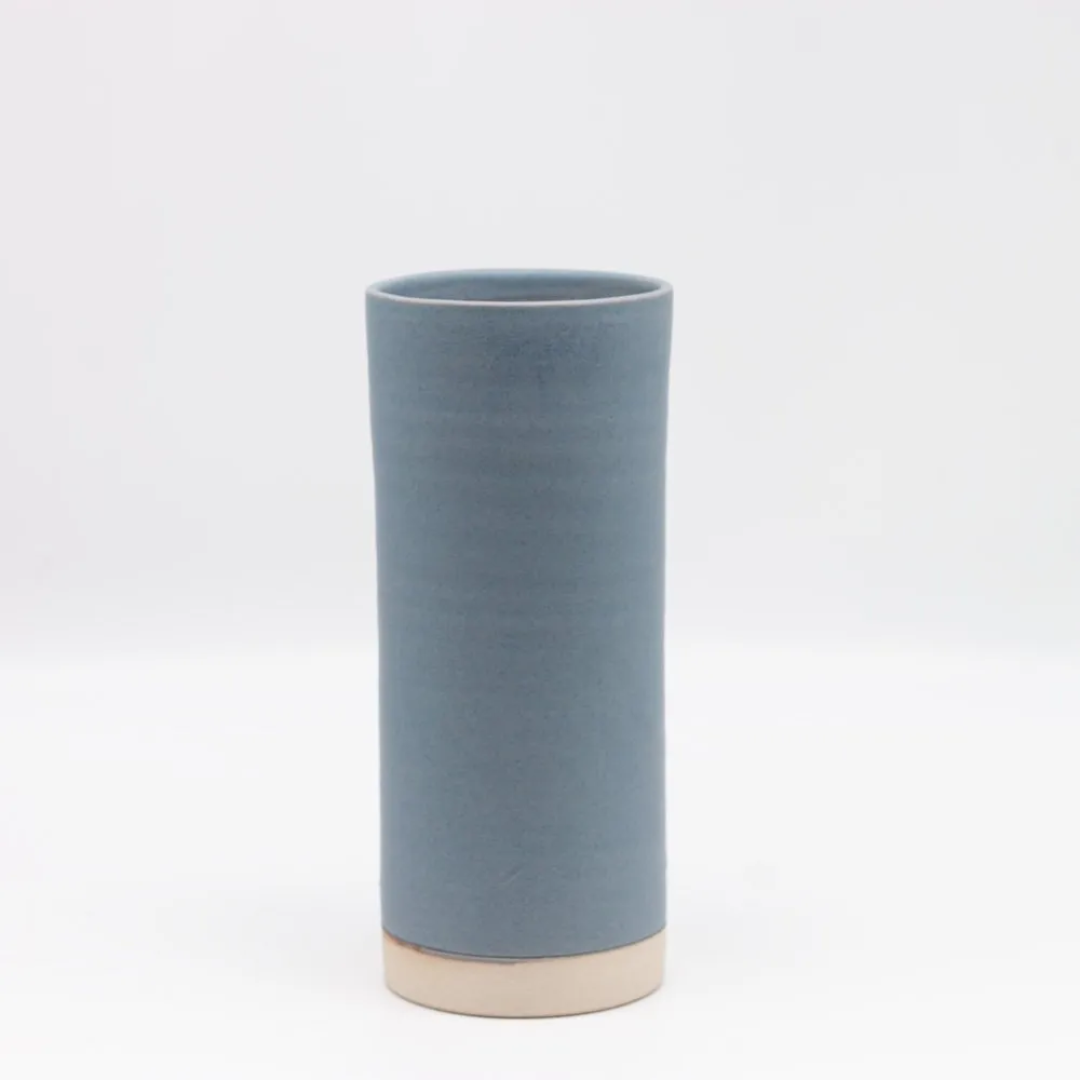 Ceramic Medium Straight Vase in 5 Colours