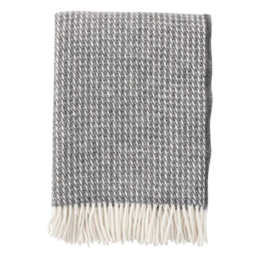Line Throw - 3 colours
