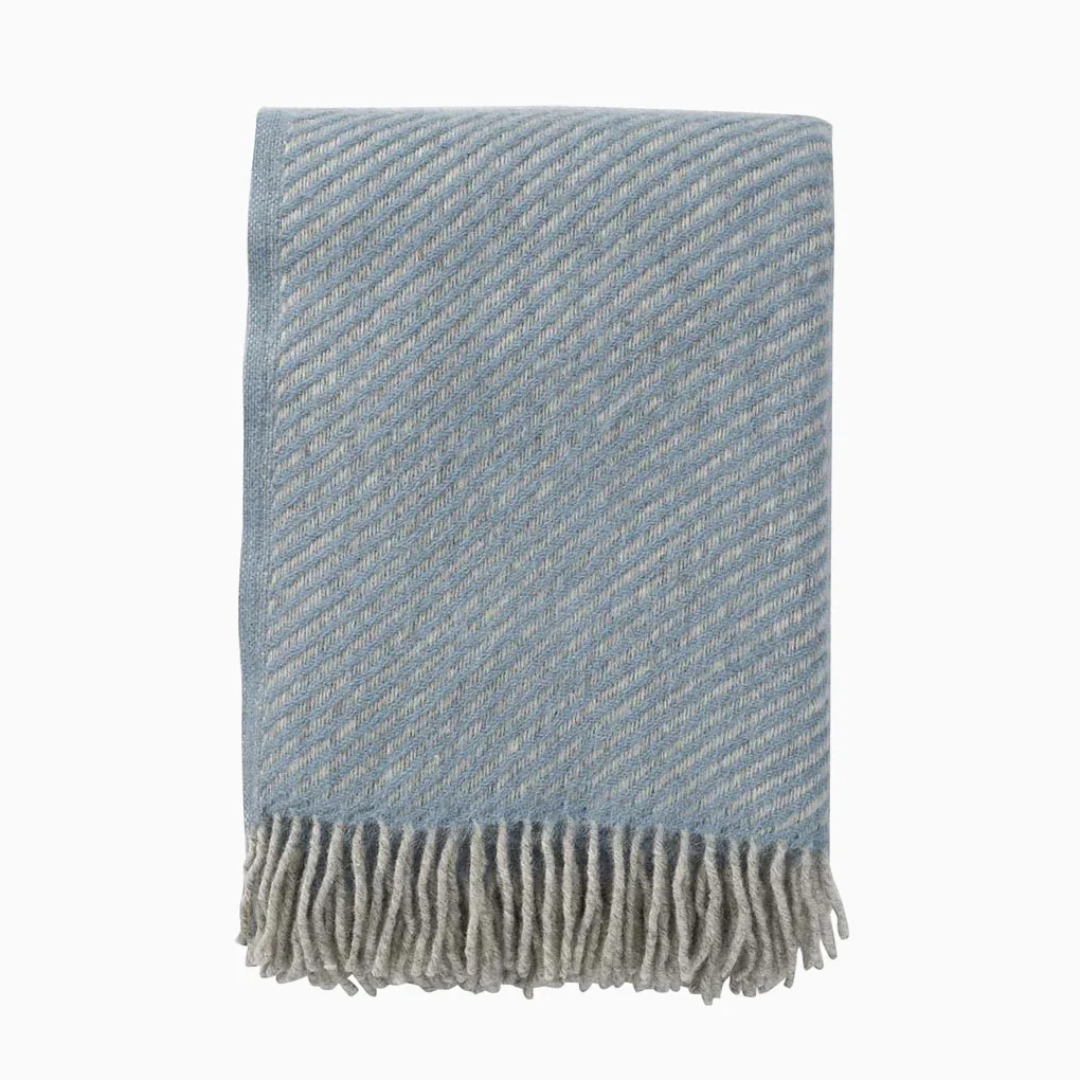 Carl Throw - 4 colours