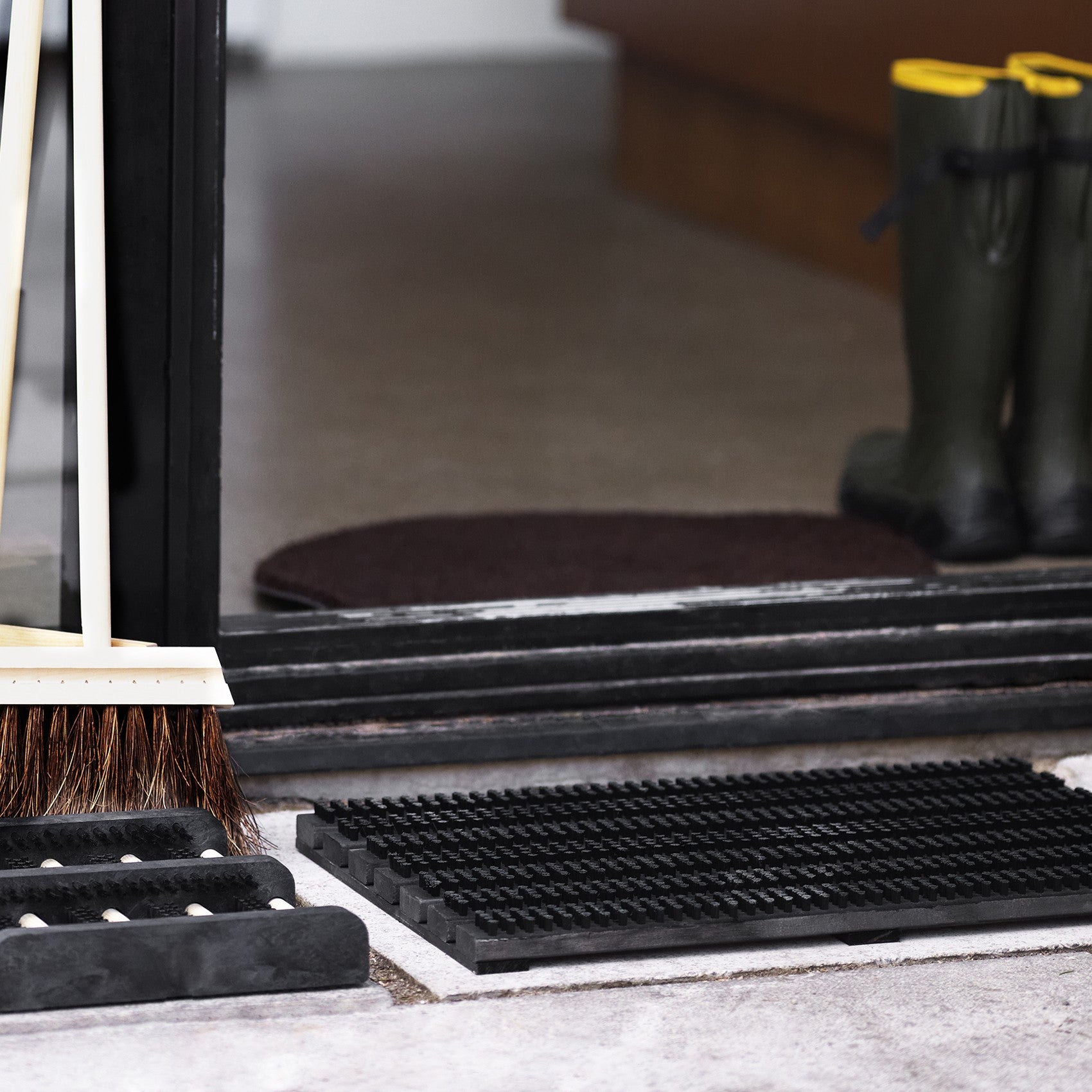 Small Doormat Shoe Scraper - Black