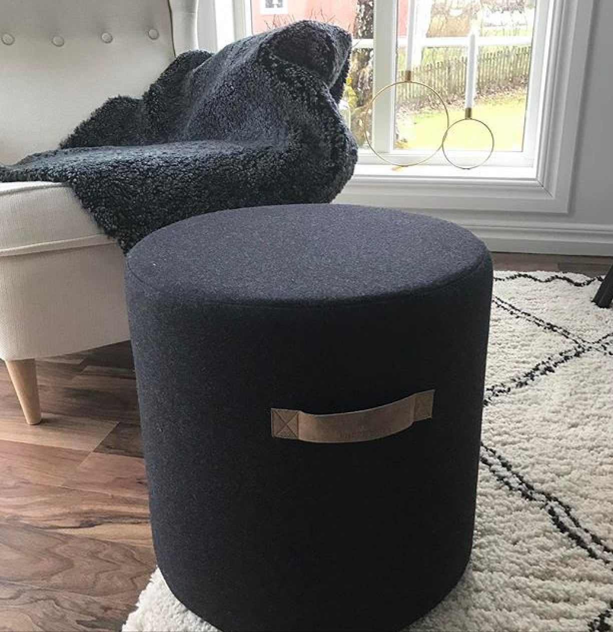 Round Wool Pouffe - Black
