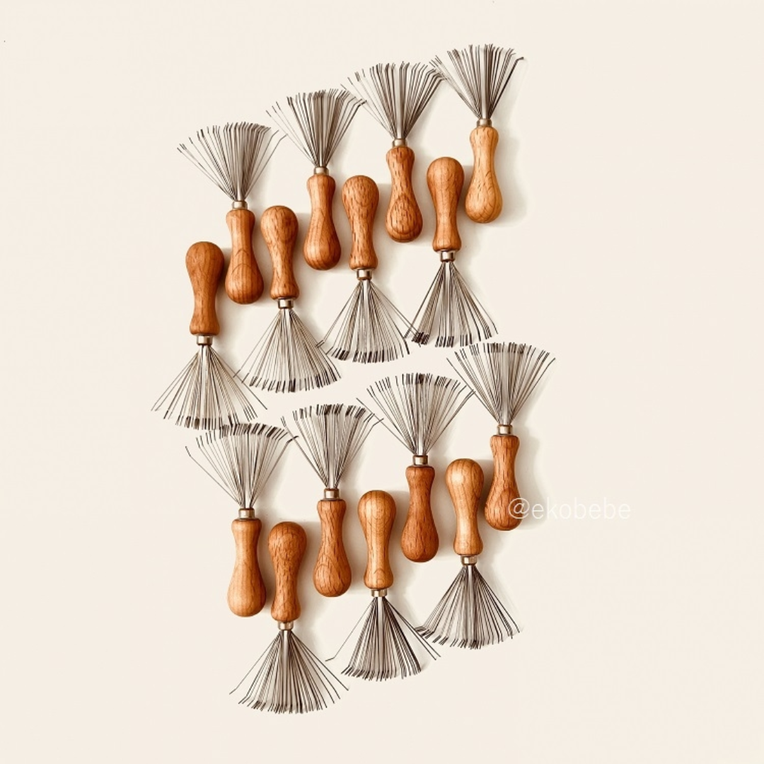 Hairbrush Cleaner in 2 Designs