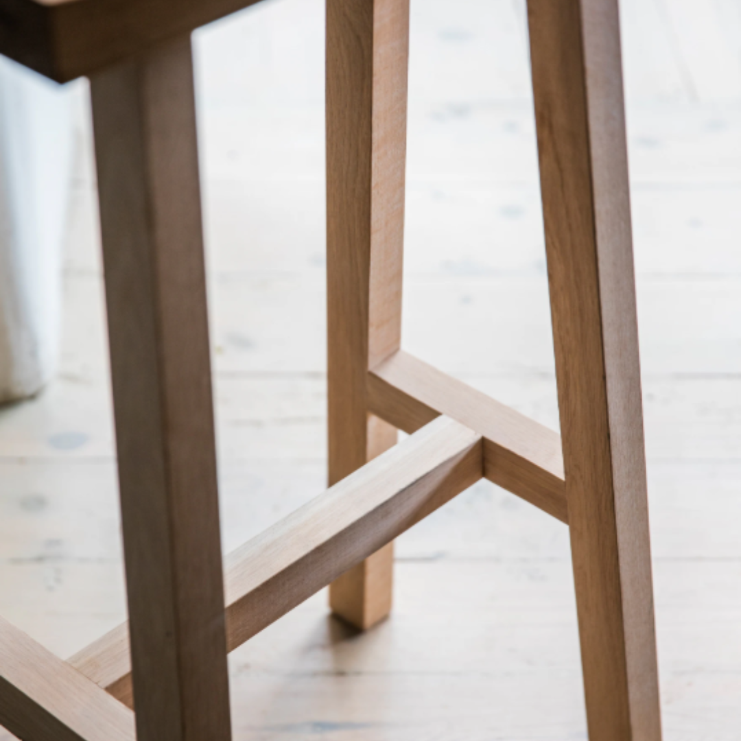 Oak Bar Stool in Natural or Carbon