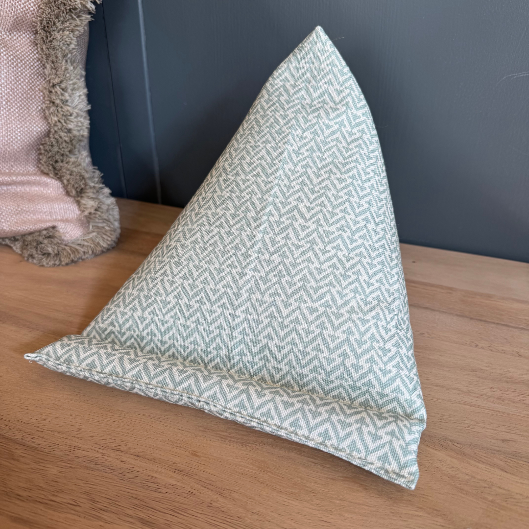 Patterned Tablet Stand