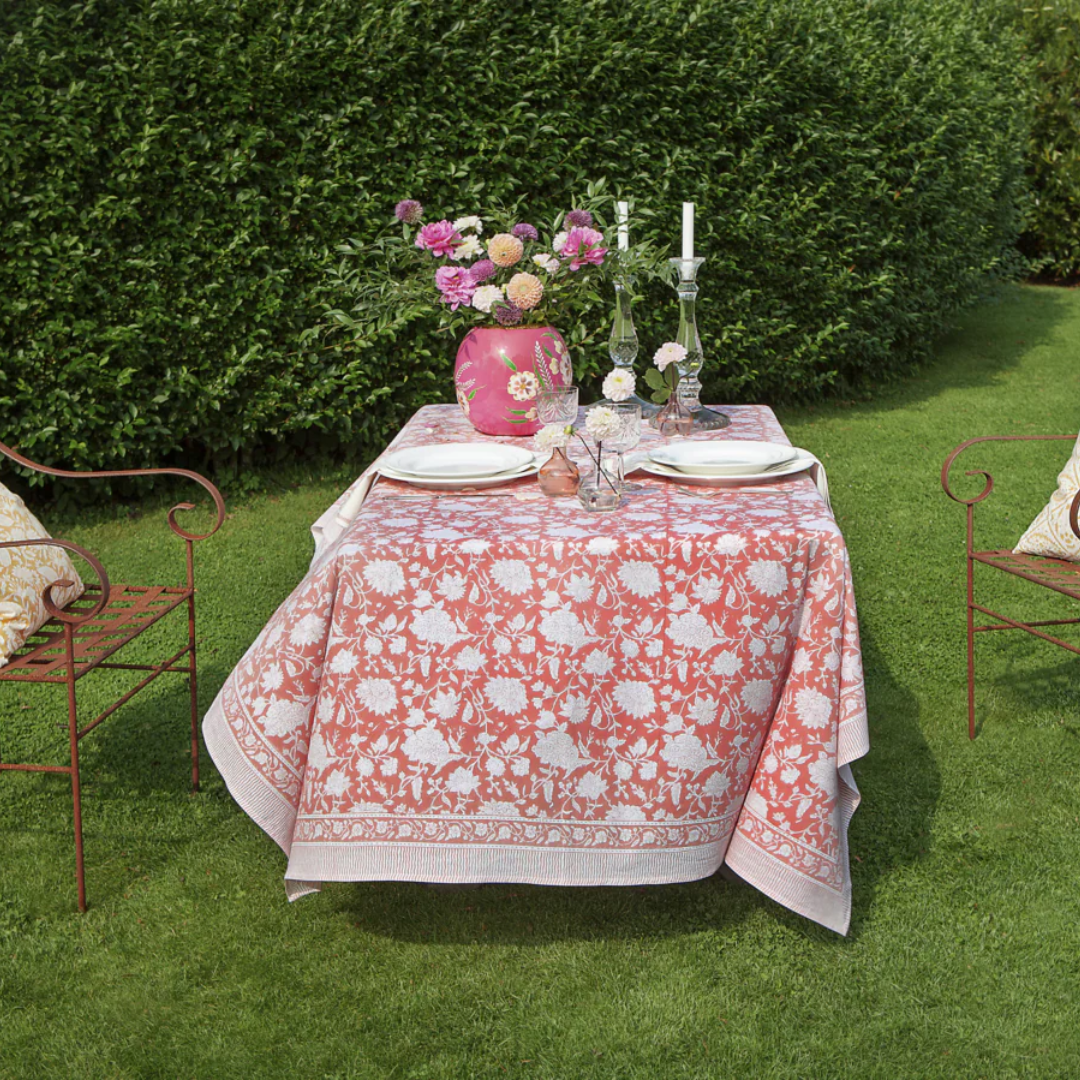 Latana Rose Indian Rose Tablecloth in 2 Sizes