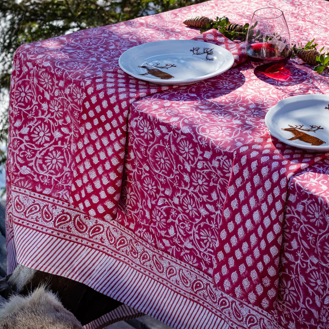 Margerita Tablecloth 170 x 270cm in 2 colours
