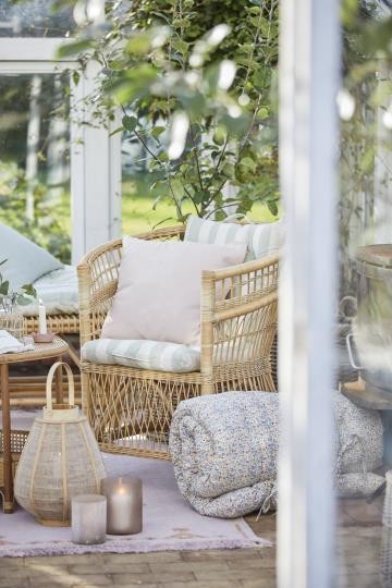 Light Pink Cushion Cover