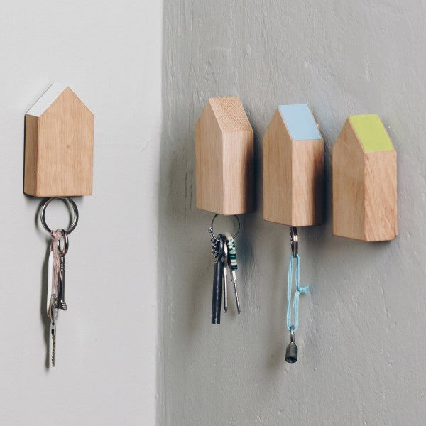 Magnetic Key House in Natural Oak