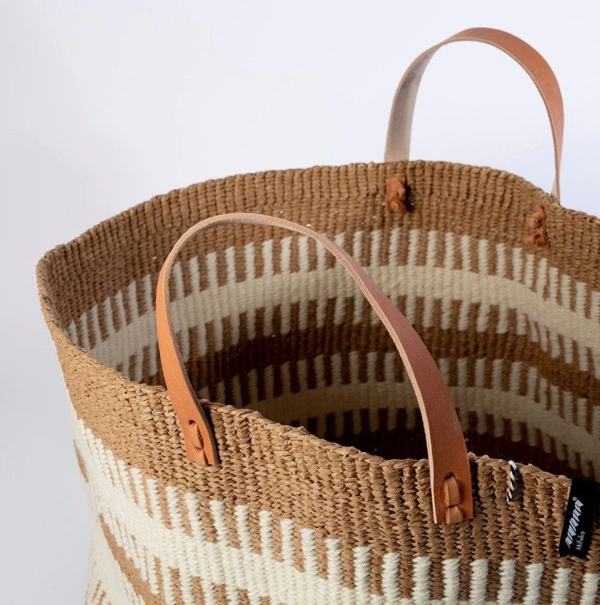 Medium Market Basket in White Rib