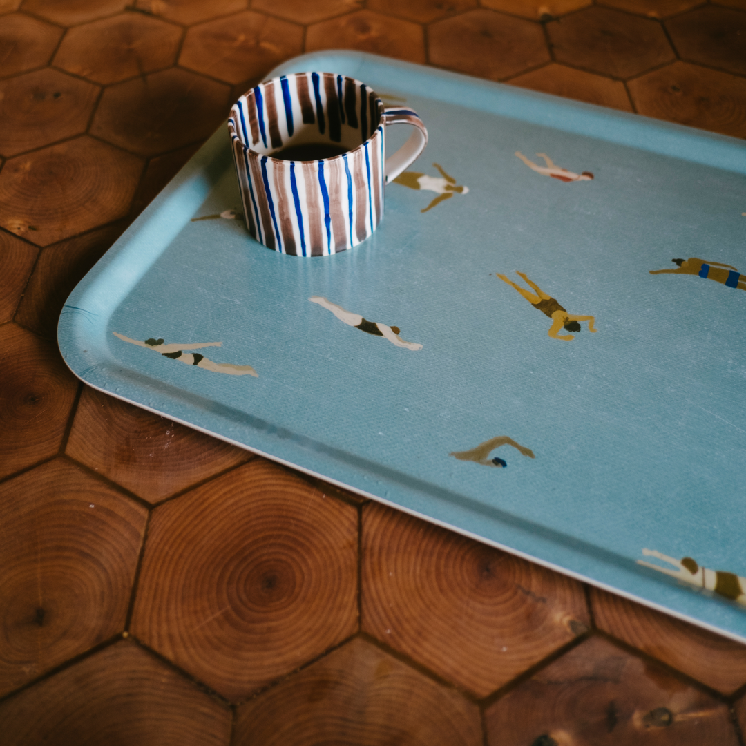 Small Tray 20 x 27cm in Golfers or Swimmers Pattern