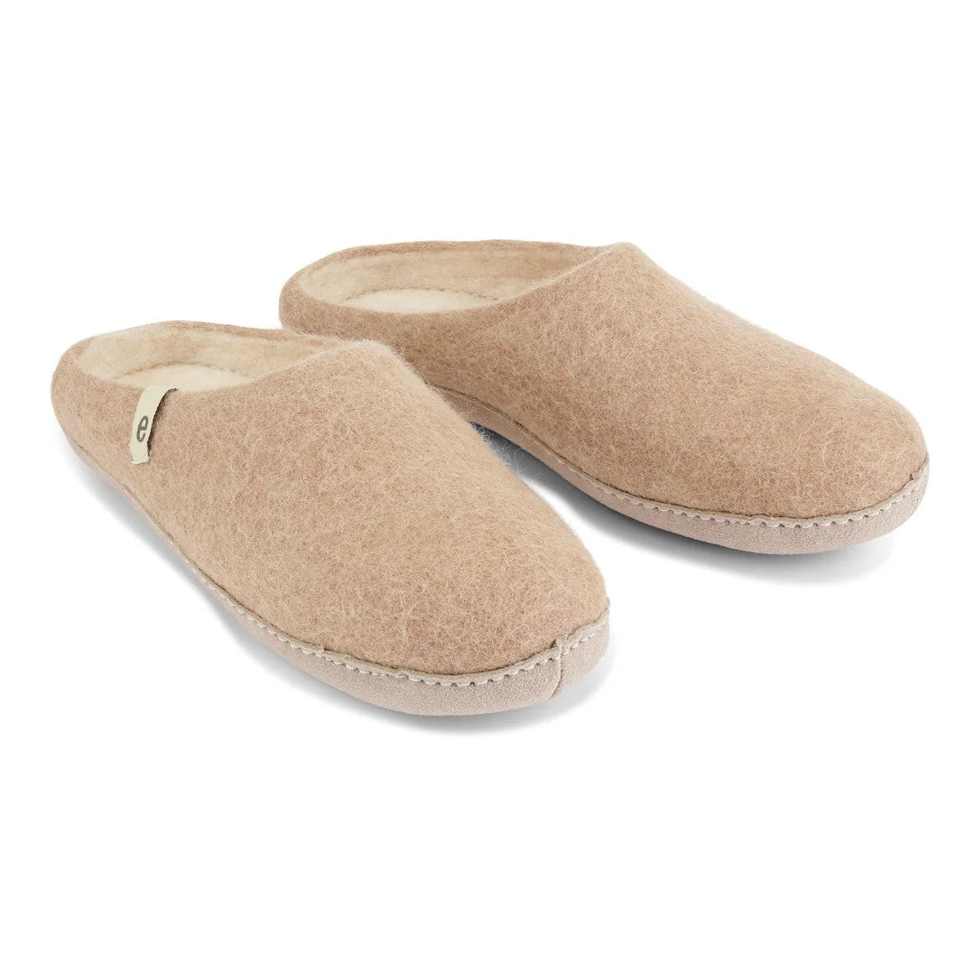 Slippers in Beige - 3 sizes