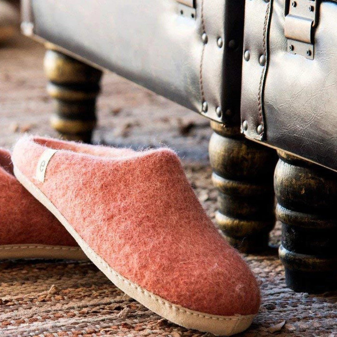 Slippers in Dusty Rose - 3 sizes