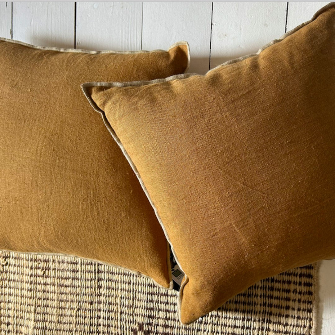 Tabac Cushion
