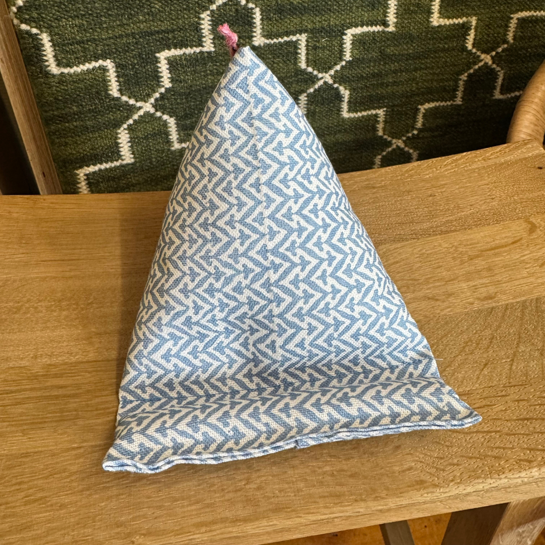 Patterned Phone Stand