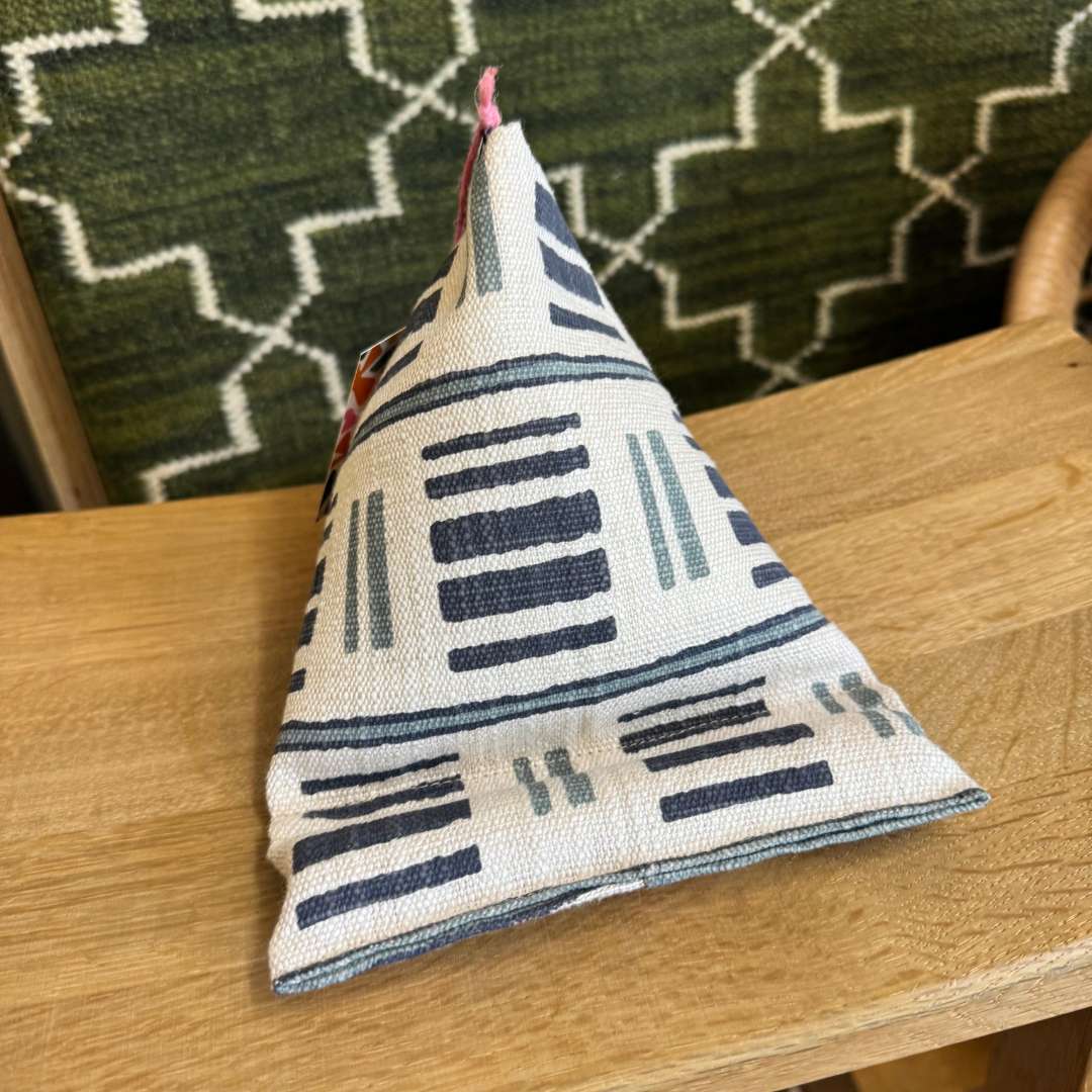 Patterned Phone Stand