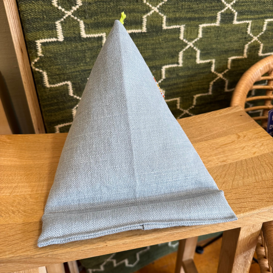 Patterned Tablet Stand