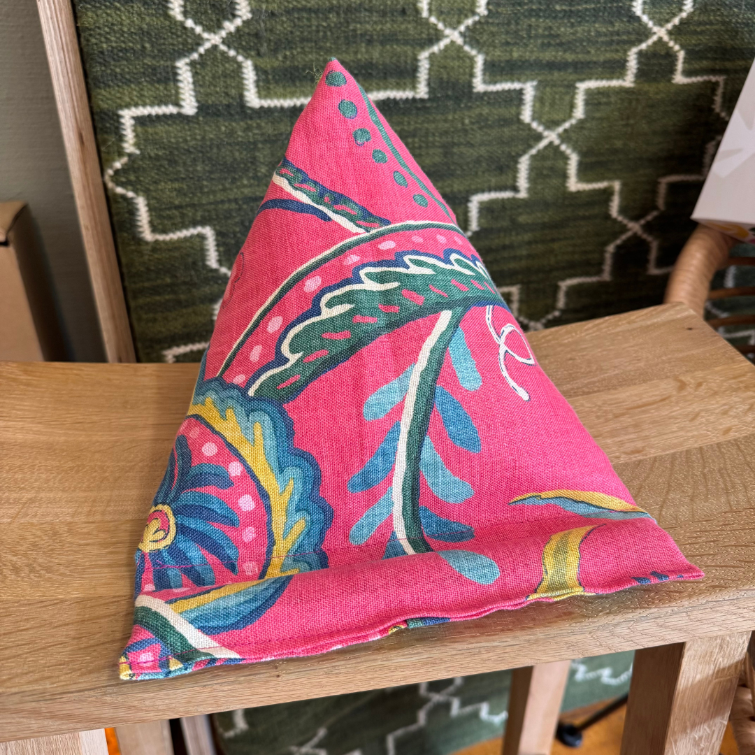 Patterned Tablet Stand