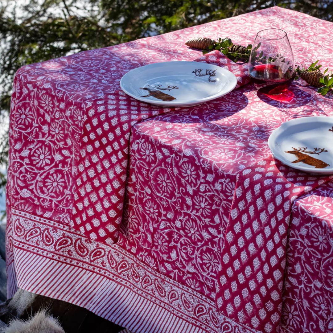 Extra Large Margerita Pattern Tablecloth in Red
