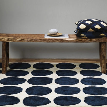 Dots Rug in Black &amp; Beige
