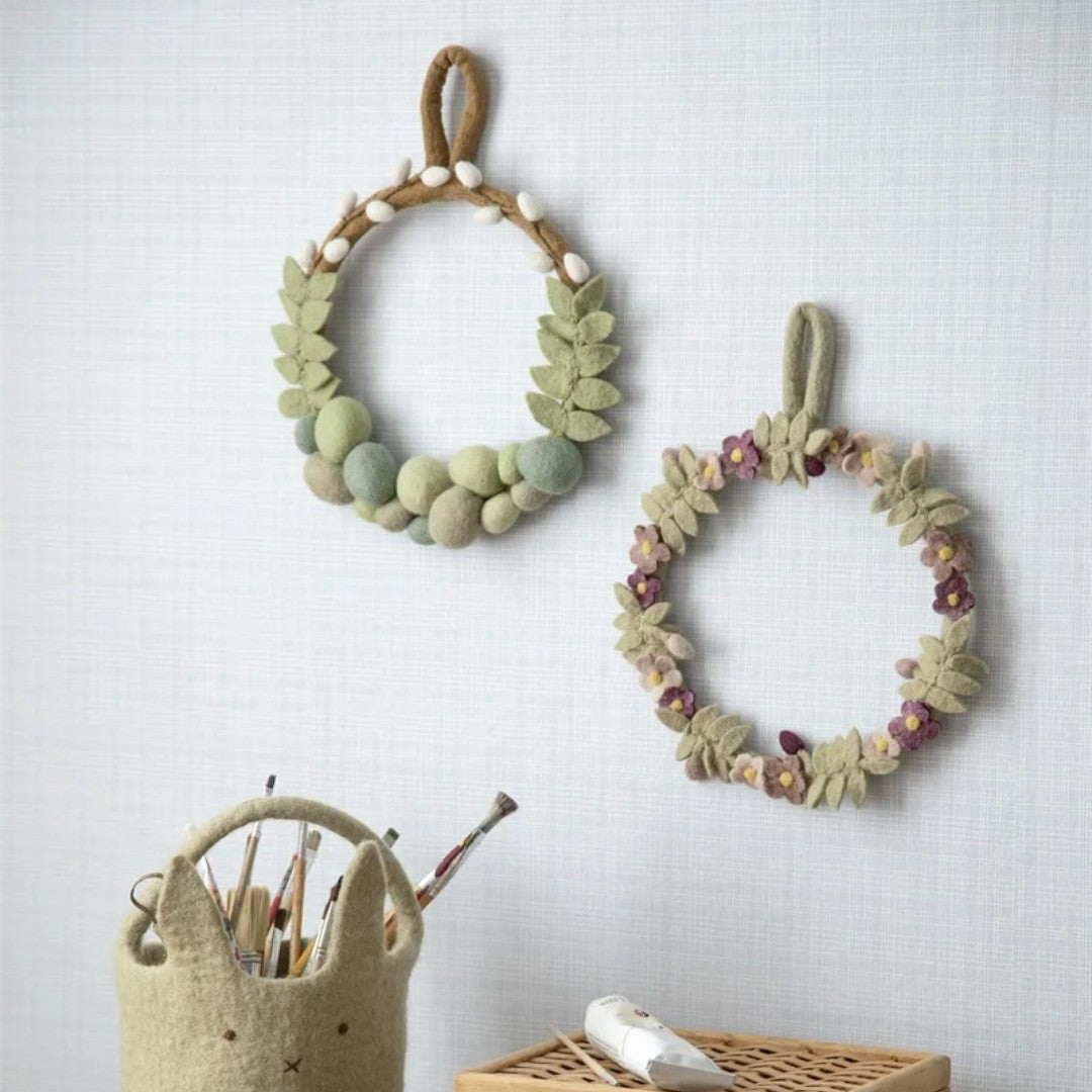 Felt Spring Egg Wreath in Green