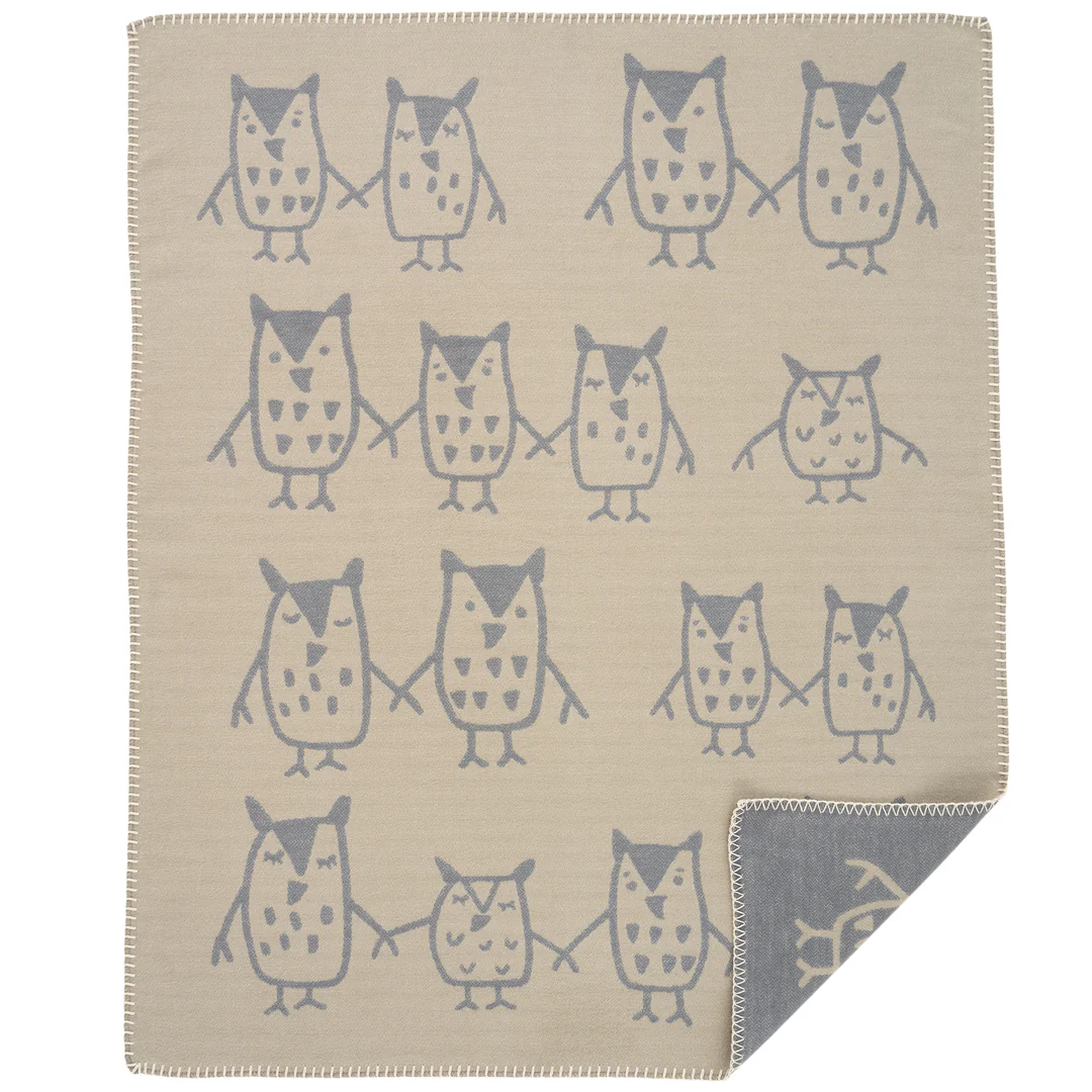 Hand in Hand Blanket in 3 Colours