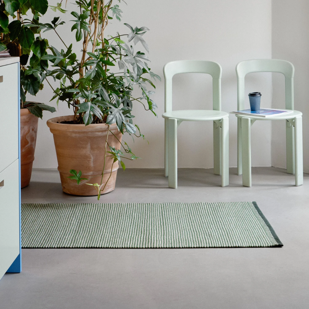 Olive &amp; Off White Daisy Rug in 2 Sizes