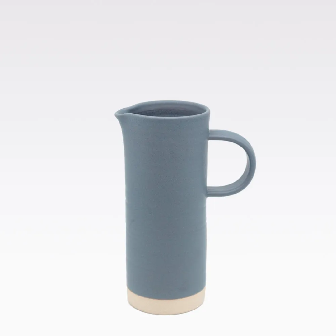 Ceramic Small Straight Jug in 2 Colours